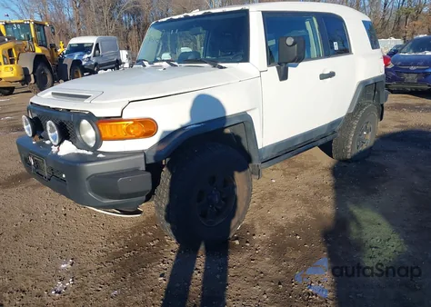 2008 Toyota Fj Cruiser z USA, uszkodzony, nr VIN JTEBU11F58K026210
